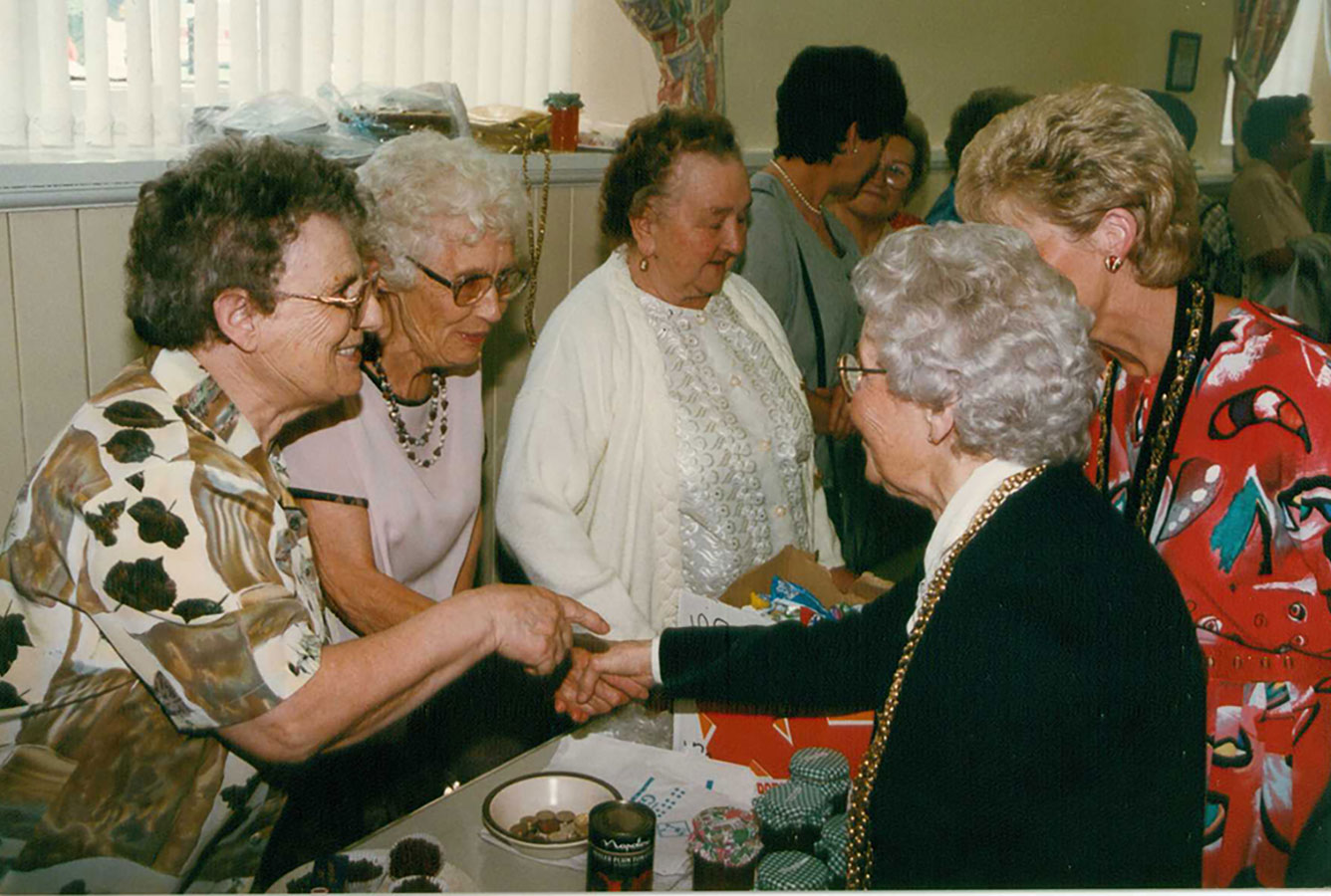 images of the repoening of Walbottle Village Institute in 1997